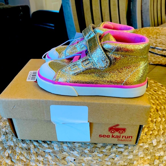 See Kai Run Shoes Girls Toddler Gold See Kai Run Sneakers Size 6 7